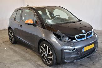 Vaurioauto  passenger cars BMW i3 Basis 120ah 42kwh 2022/2
