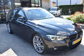skadebil auto BMW 3-serie 318i Touring M Sport 2019/10