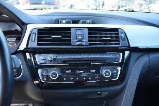BMW 3-serie 318i Touring M Sport picture 14
