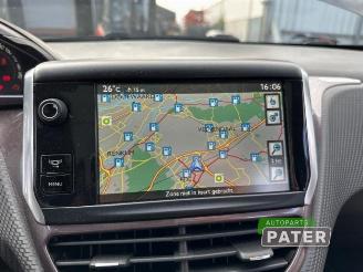 Peugeot 2008 2008 (CU), MPV, 2013 / 2019 1.2 Vti 12V PureTech 82 picture 12