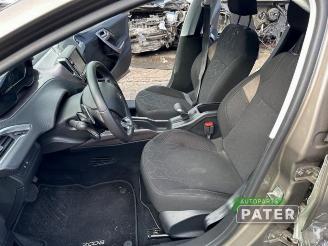 Peugeot 2008 2008 (CU), MPV, 2013 / 2019 1.2 Vti 12V PureTech 82 picture 9
