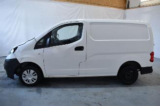 Nissan NV 200  picture 4