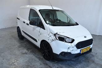 Unfall Kfz Van Ford Transit Connect COURIER 2021/9