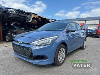 krockskadad bil auto Hyundai I-20 i20 (GBB), Hatchback, 2014 / 2020 1.2i 16V 2017/4