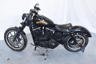 Vaurioauto  motor cycles Harley-Davidson  XL 53C Custom 53 2001/9