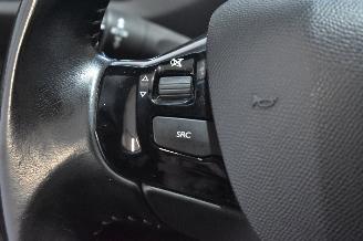 Peugeot 308 1.2 PureTech Style picture 24