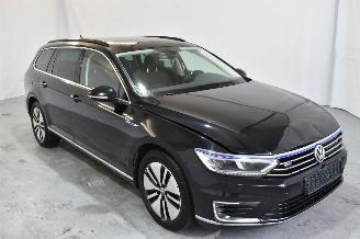 Schadeauto Volkswagen Passat  2017/12