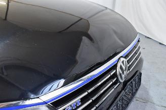 Volkswagen Passat  picture 10
