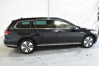 Volkswagen Passat  picture 8