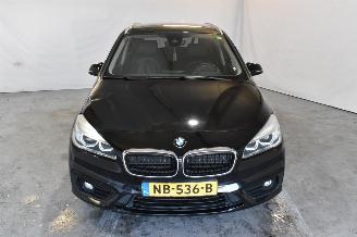 BMW 2-serie 216d Cent.Hi.Ex. 7p. picture 2