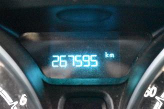 Ford B-Max 1.0 EcoB. Titanium picture 19