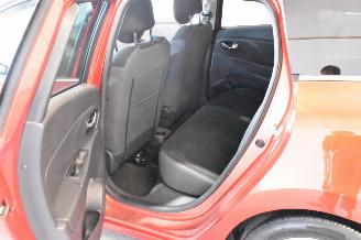 Renault Clio 0.9 TCe Limited picture 18