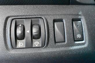 Renault Clio 0.9 TCe Limited picture 24