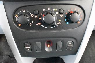 Dacia Logan  picture 25