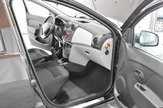 Dacia Logan  picture 13