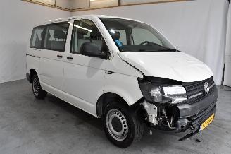 dommages fourgonnettes/vécules utilitaires Volkswagen Transporter Kombi 2017/8
