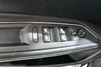 Peugeot 3008 1.6 e-THP GT Line picture 28