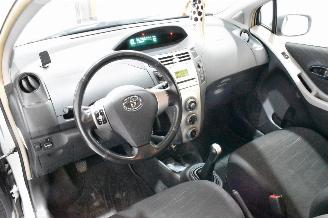 Toyota Yaris  picture 19