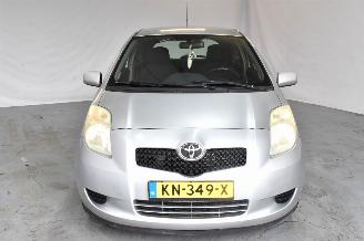 Toyota Yaris  picture 2