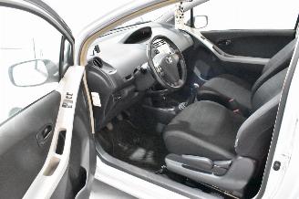 Toyota Yaris  picture 16