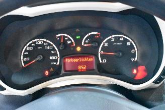 Ford Ka 1.2 Titanium picture 22