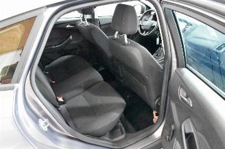 Ford Focus 1.0 Trend Edition picture 13