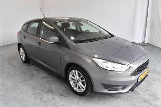 Auto incidentate Ford Focus 1.0 Trend Edition 2015/9