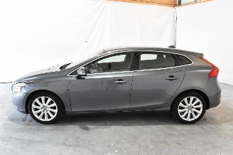 Volvo V-40 1.6 D2 Momentum picture 4