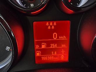 Opel Zafira 1.4 picture 32