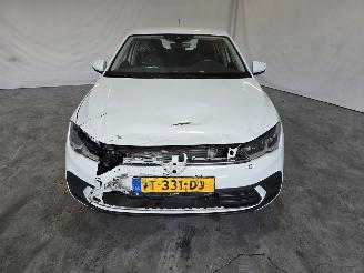 Volkswagen Polo 1.0 TSI Life picture 2