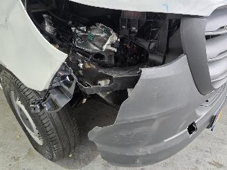 Mercedes eSprinter L2H2 55kWh picture 11