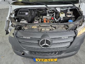 Mercedes eSprinter L2H2 55kWh picture 14