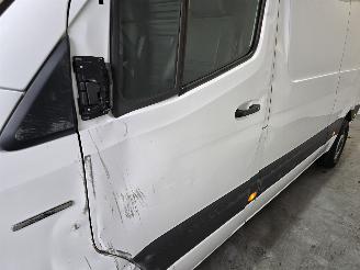 Mercedes eSprinter L2H2 55kWh picture 16