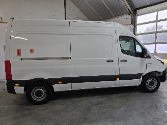 Mercedes eSprinter L2H2 55kWh picture 7