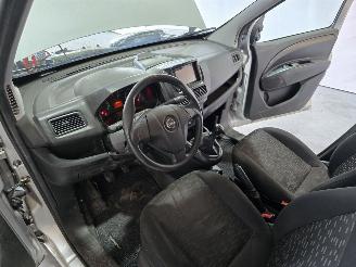 Opel Combo 1.6 CDTi L2H1 Sport picture 20