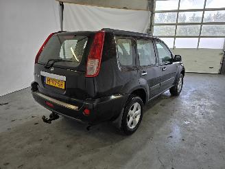 Nissan X-Trail 2.0 Comfort 2wd picture 7