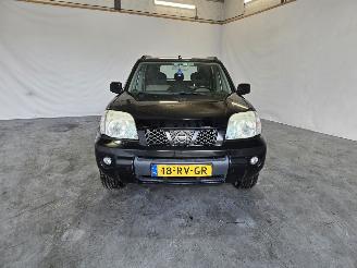 Nissan X-Trail 2.0 Comfort 2wd picture 2