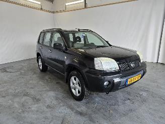Voiture accidenté Nissan X-Trail 2.0 Comfort 2wd 2005/9