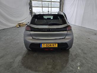 Peugeot 208 1.2 PureTech Active picture 6
