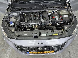 Peugeot 208 1.2 PureTech Active picture 14