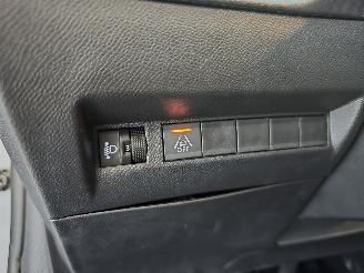 Peugeot 208 1.2 PureTech Active picture 23