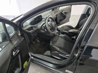 Peugeot 208 1.2 PureT. Blue Lion picture 16