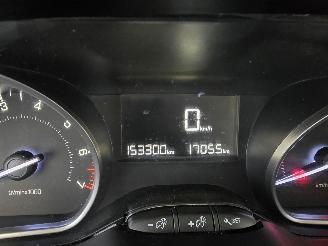 Peugeot 208 1.2 PureT. Blue Lion picture 16