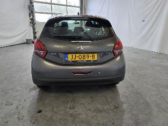 Peugeot 208 1.2 PureT. Blue Lion picture 6