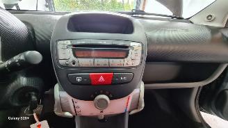 Toyota Aygo 1.0-12V + picture 16