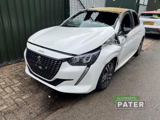 Salvage car Peugeot 208 208 II (UB/UH/UP), Hatchback 5-drs, 2019 1.2 Vti 12V PureTech 75 2022/8