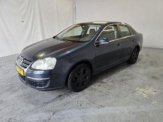 Volkswagen Jetta 1.6 Comfortline picture 3
