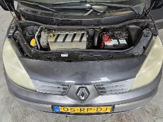 Renault Grand-scenic 2.0 16V Tech Line picture 11