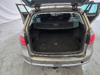 Volkswagen Passat 1.6 TDI Highl. BlM picture 19