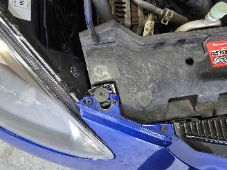 Mazda 2  picture 15